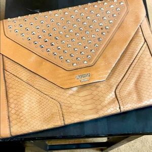 GUESS CLUTCH!
